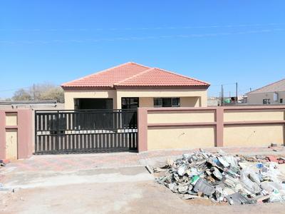 House For Sale in Block 10, Gaborone, Block 10