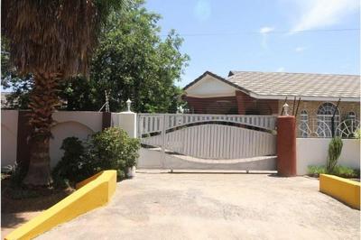House For Sale in Block 9, Gaborone, Block 9